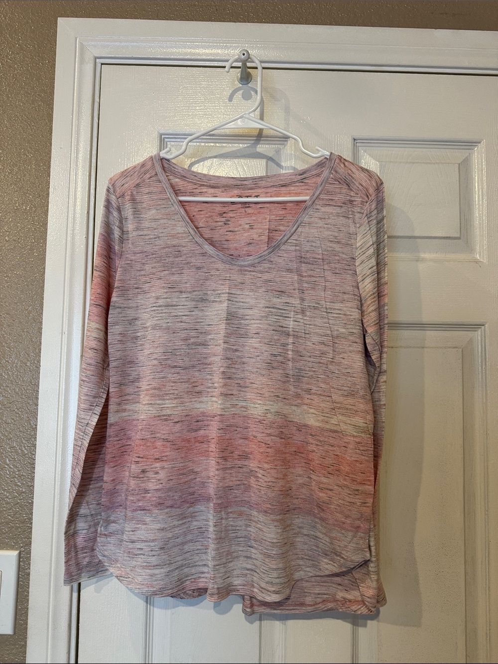 LOFT Pink Heathered Scoop Neck Long-Sleeve Top